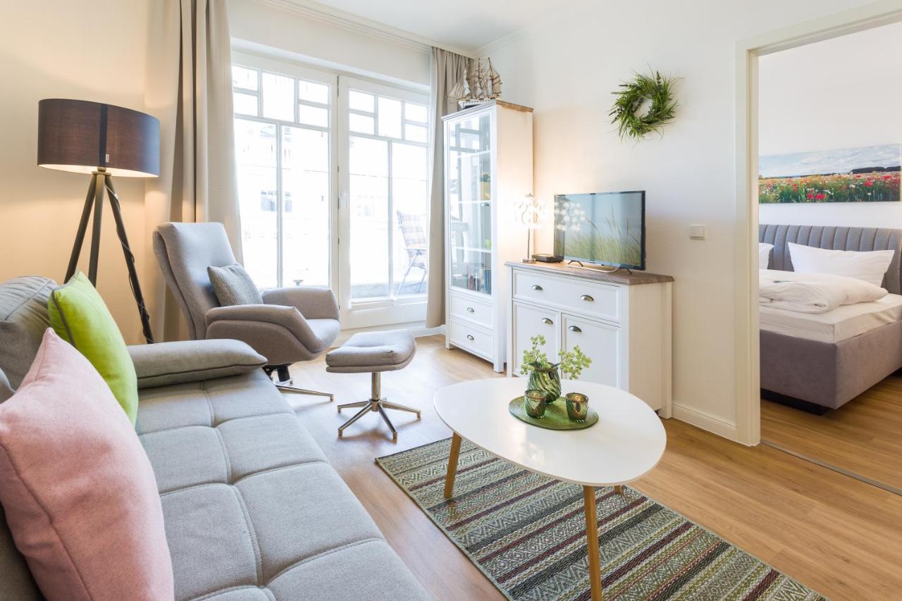 Strandvilla Seeadler Hinter Duene Und Meer Ostseebad Ostseebad Binz Exterior foto